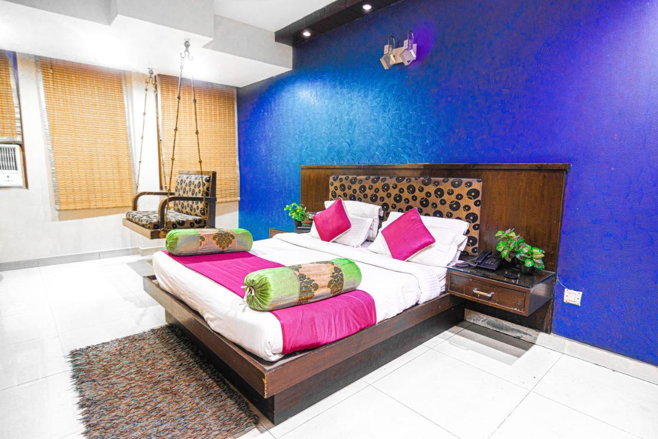 Hotel Shivdev International, Near New Delhi Railway Station Екстер'єр фото